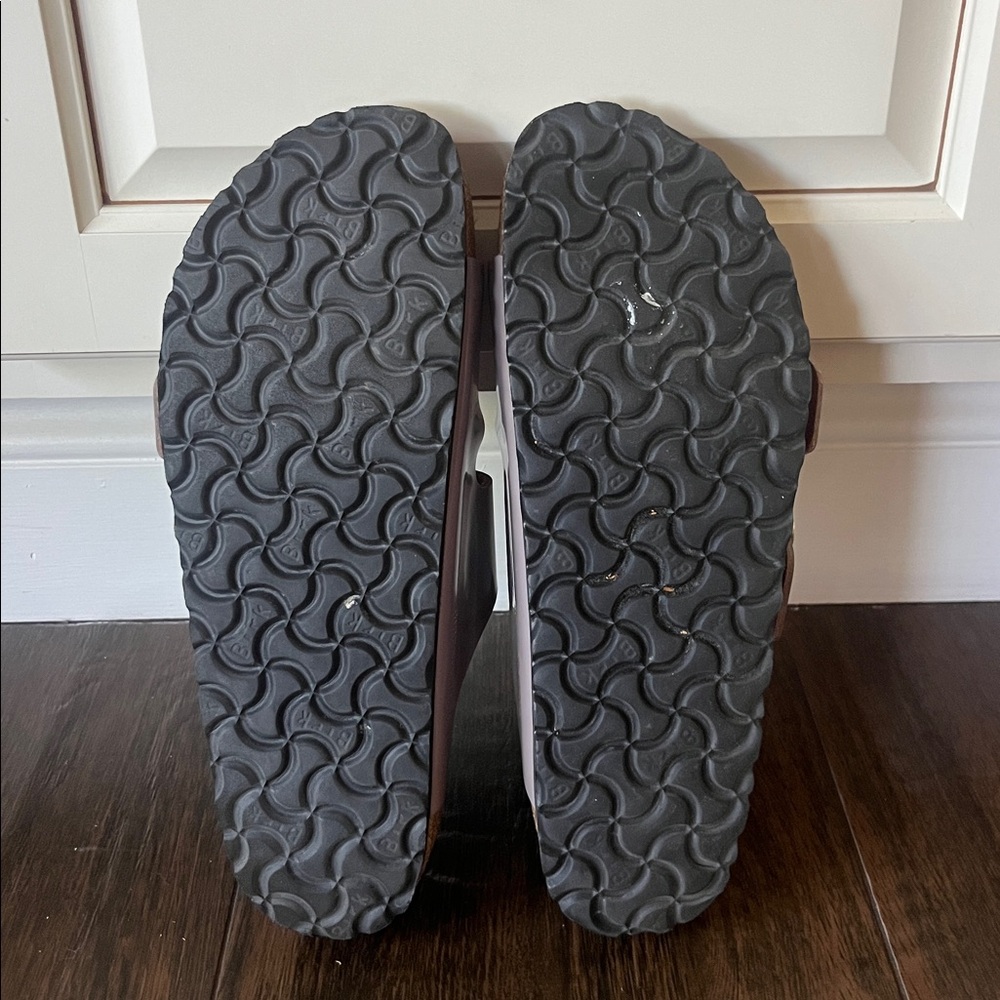 BIRKENSTOCK BIG BUCKLE Hammered Arizona Sandals! - Picture 8 of 9